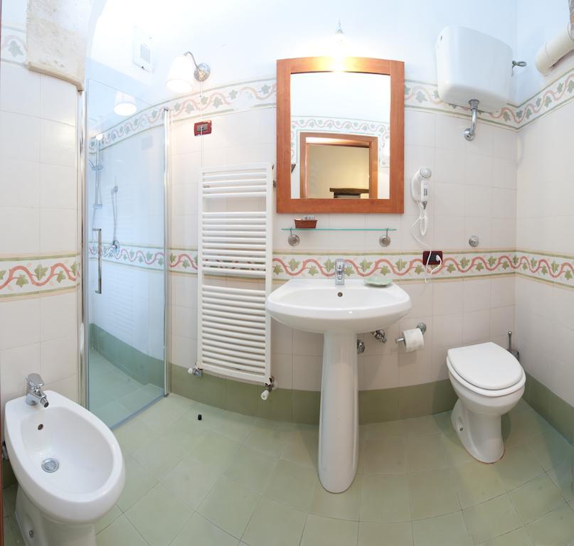 Casa D'Artista Suite & Garden Lecce Esterno foto